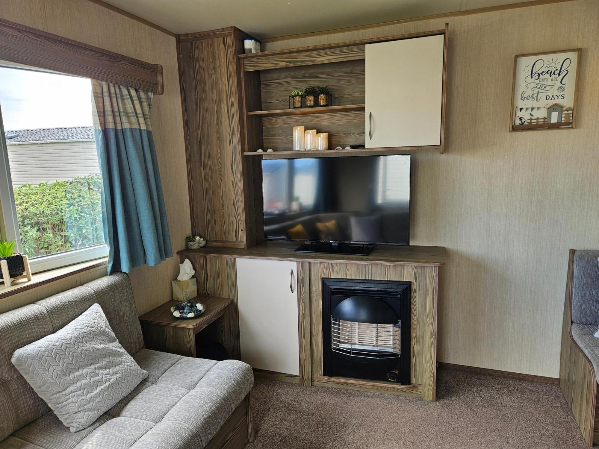 מייבלת'ורפ Goldensands Haven Rowan Court N65 מראה חיצוני תמונה